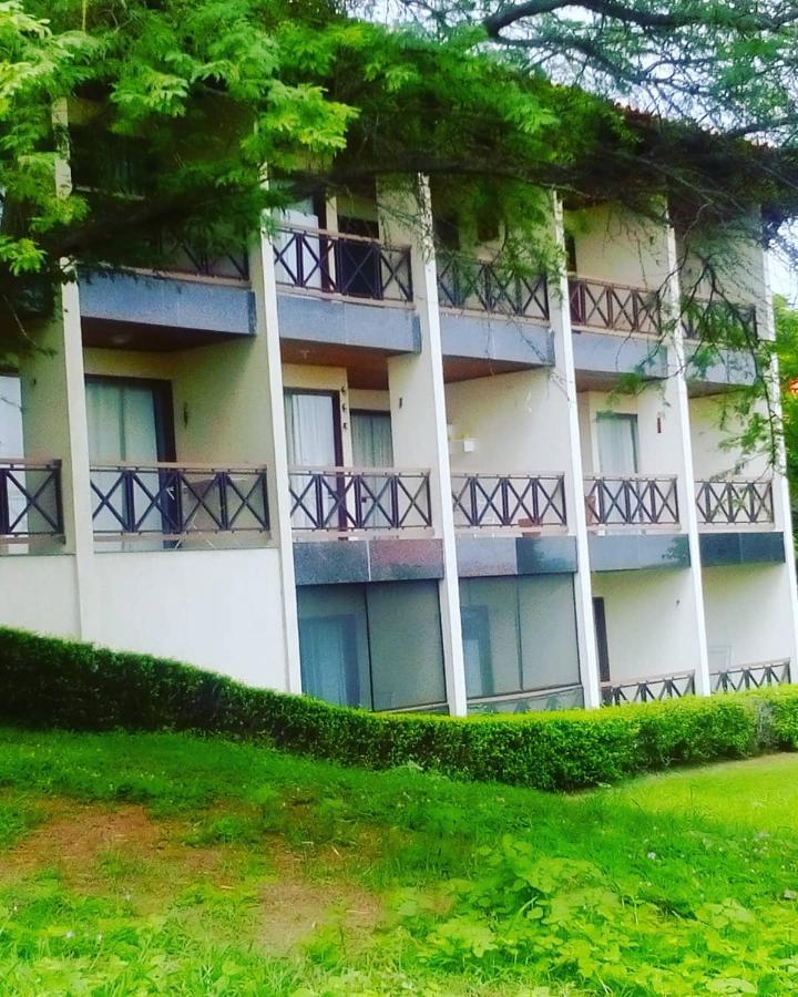 Flat Fazenda Monte Castelo-ao Lado Da Piscina